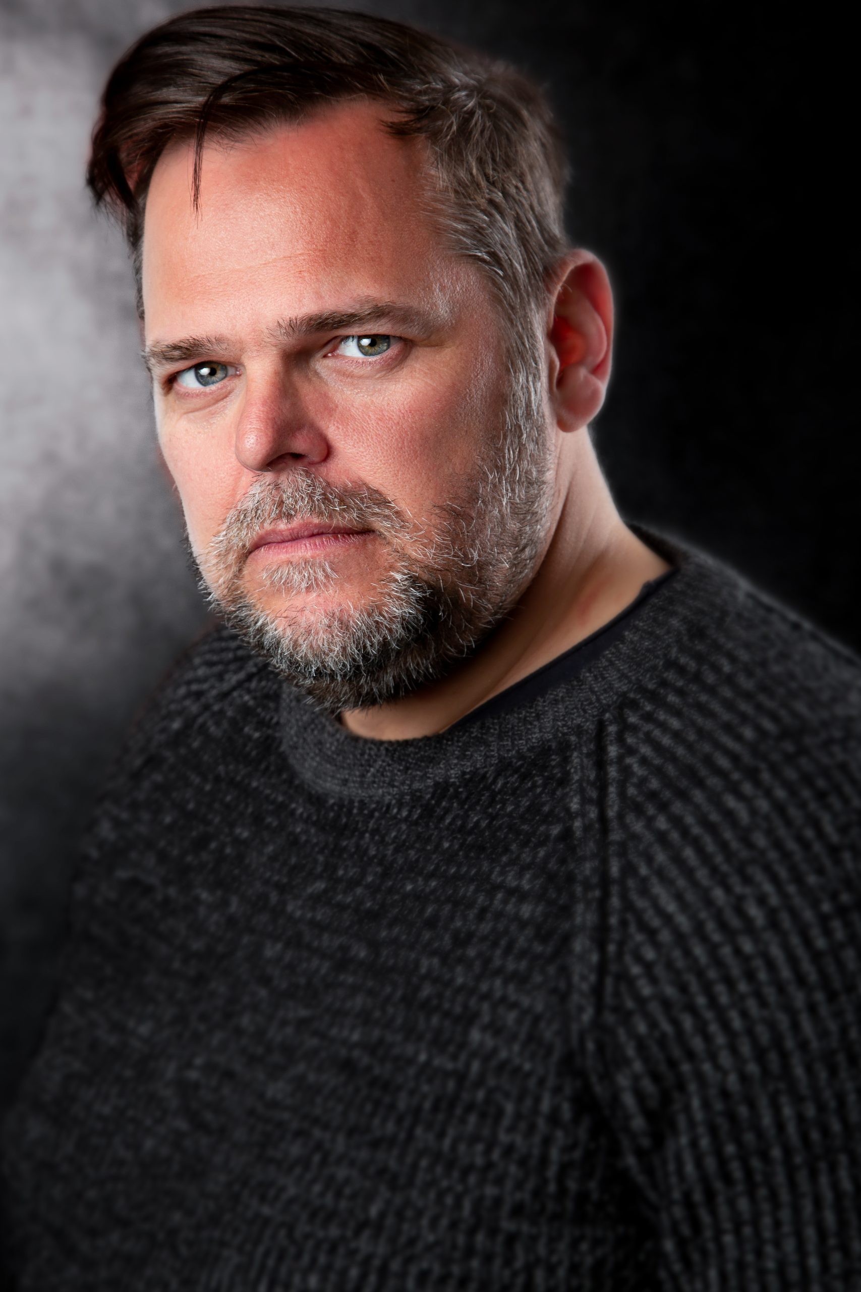 ACTOR HEADSHOTS | Dale Hooley Photography